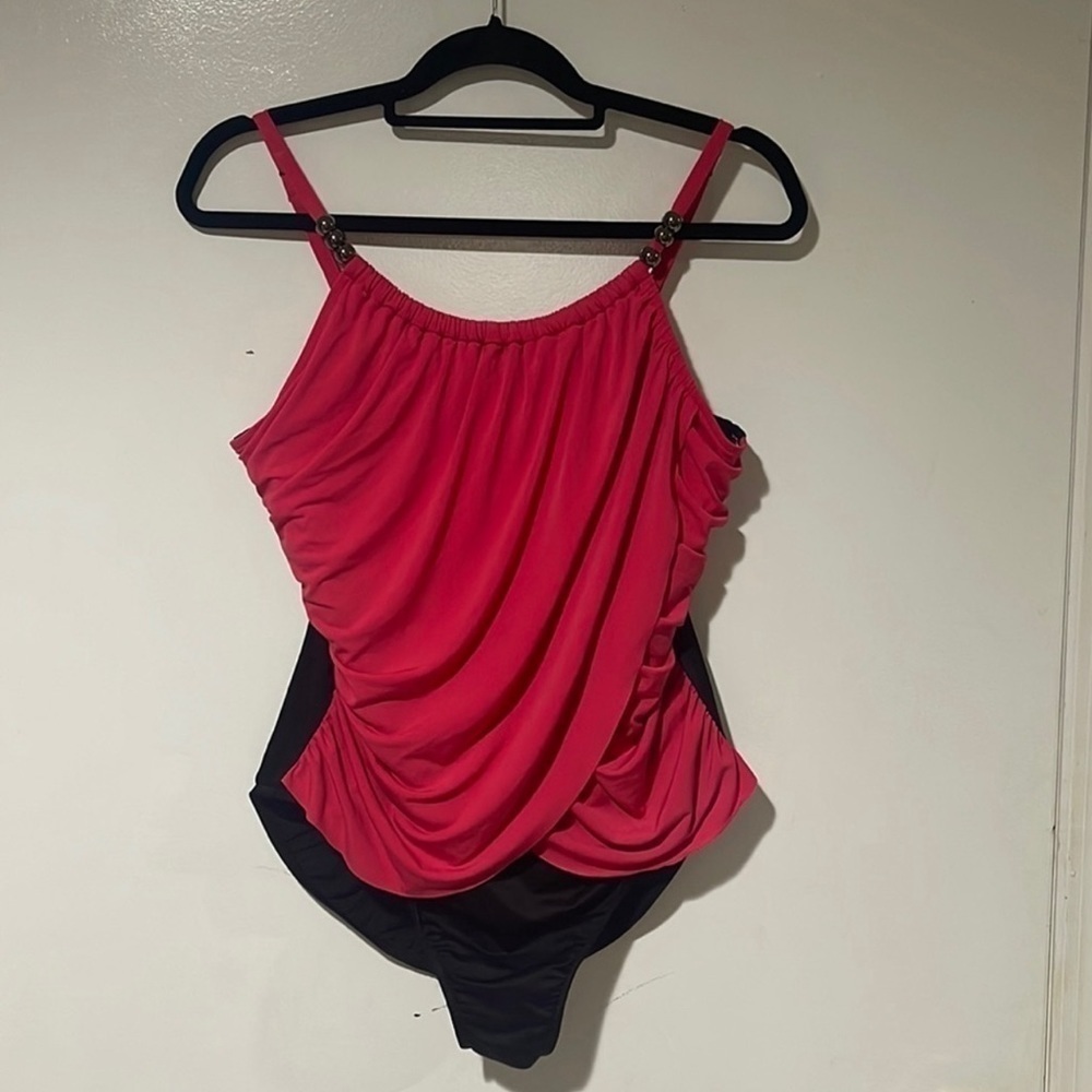 MagicSuit Women's One Piece Bikini Size Extra Large